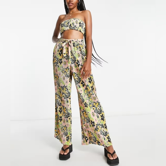 Topshop Pants - ASOS Topshop Tall 60s Floral Plisse Wide Leg Beach Pants Sz 0-2 Tall